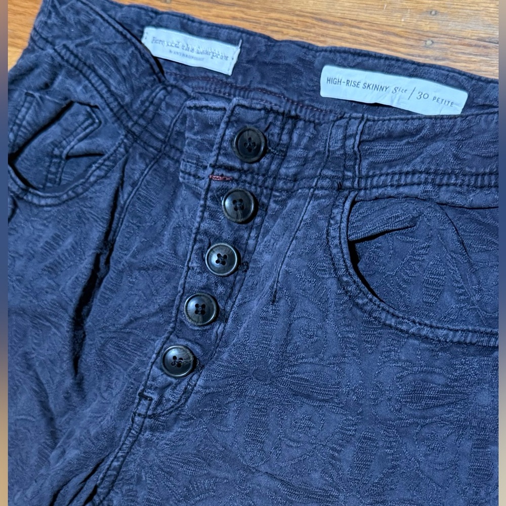 Anthropologie Pilcro and the Letterpress Floral Embossed Skinny Jeans | Size 30P